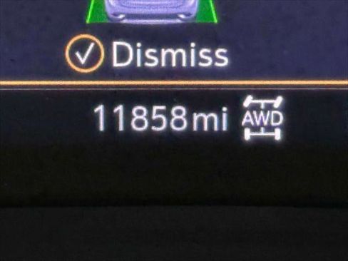 Used 2023 Buick Envision Preferred image 23