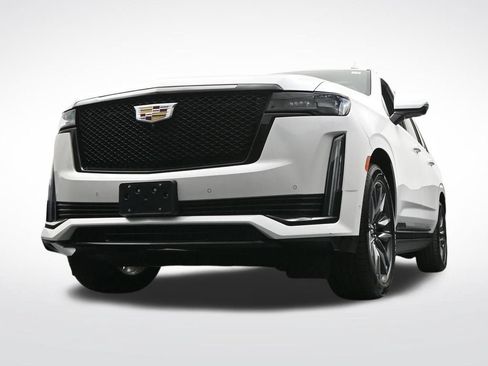 Certified 2022 Cadillac Escalade ESV Sport w/ Touring Package AWD/4WD image 31