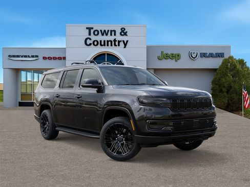 New 2025 Jeep Wagoneer L Series II w/ Convenience Group I image 31