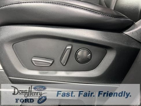 Used 2023 Ford Explorer XLT w/ Equipment Group 202A image 25