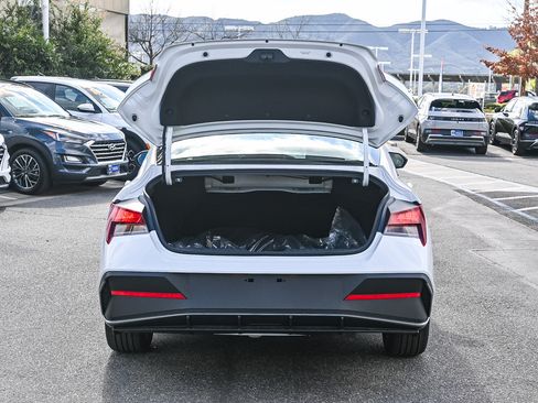 Certified 2026 Hyundai Elantra Sport FWD image 9