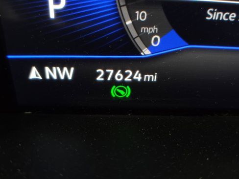 Used 2022 Volkswagen Tiguan SE image 12