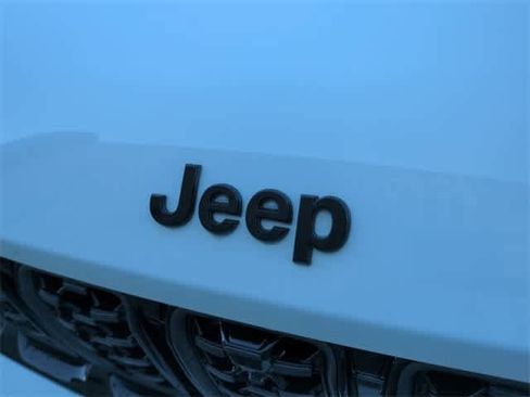 New 2025 Jeep Grand Cherokee Summit w/ Obsidian Package image 12