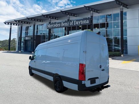 Used 2026 Mercedes-Benz Sprinter 2500 image 6