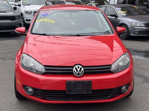 Used 2012 Volkswagen Golf 4-Door FWD image 9