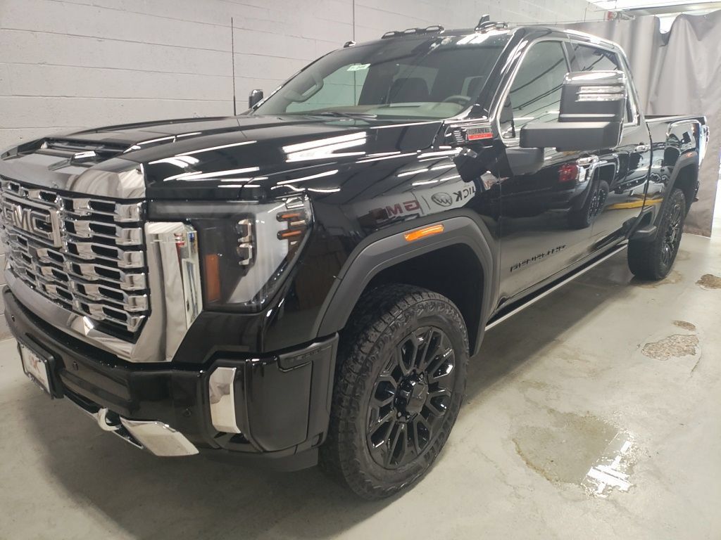 New 2026 GMC Sierra 2500 Denali w/ Denali Reserve Package AWD/4WD image 2