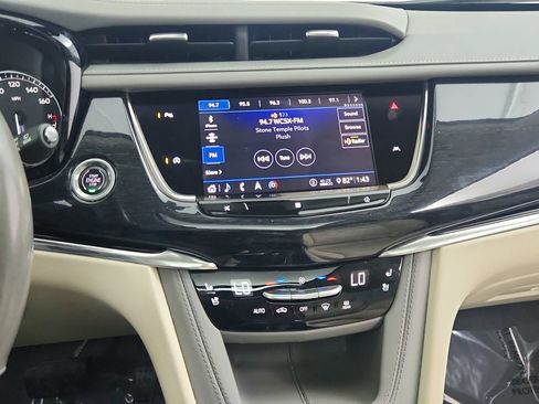 Certified 2020 Cadillac XT6 Premium Luxury FWD image 21