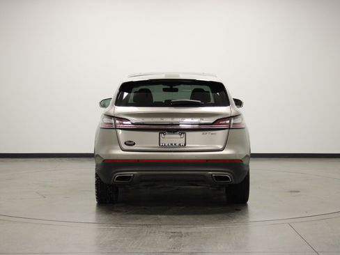 Used 2019 Lincoln Nautilus Reserve image 7