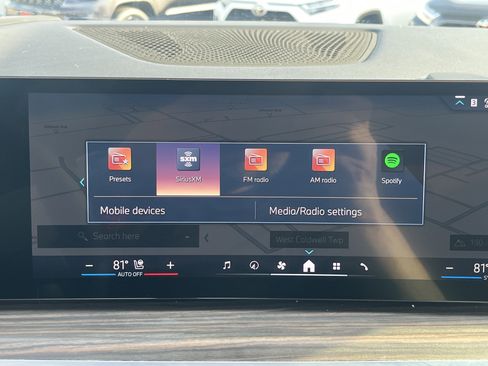 Used 2024 BMW X5 xDrive40i w/ Premium Package image 29