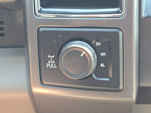 Used 2018 Ford F150 XLT w/ Equipment Group 302A Luxury AWD/4WD image 34