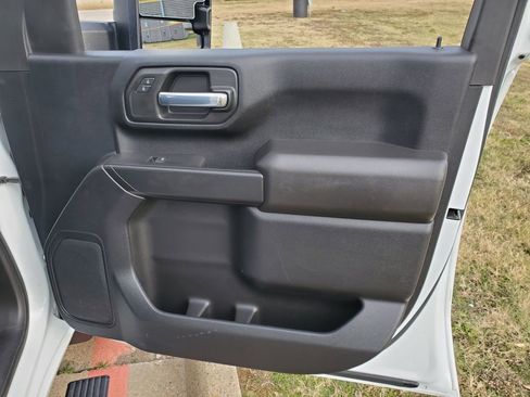 Used 2021 Chevrolet Silverado 2500 W/T w/ WT Convenience Package image 16