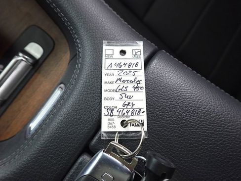 Used 2025 Mercedes-Benz GLS 450 4MATIC image 34