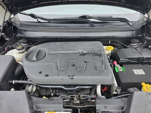 Used 2016 Jeep Cherokee Latitude w/ Safety/Convenience Group image 93