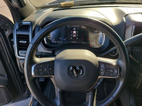 Used 2024 RAM 2500 Limited image 26