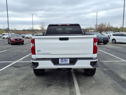 Used 2024 Chevrolet Silverado 2500 LT image 6
