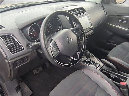 Used 2024 Mitsubishi Outlander Sport SE image 10