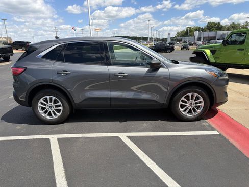 Used 2022 Ford Escape SE w/ Convenience Package AWD/4WD image 5