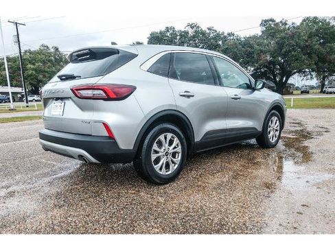 Certified 2024 Ford Escape Active w/ Cold Weather Package image 4