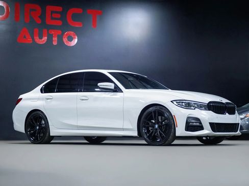 Used 2020 BMW 330i Sedan w/ M Sport Package image 9