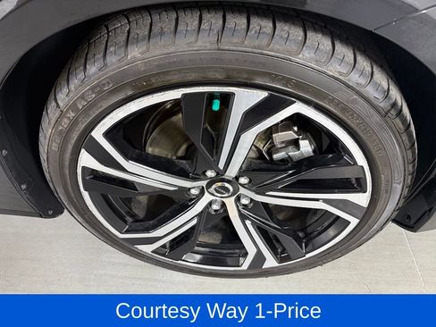 Used 2024 Volvo S60 B5 Plus FWD image 12