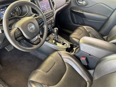 Used 2023 Jeep Cherokee Altitude Lux image 10