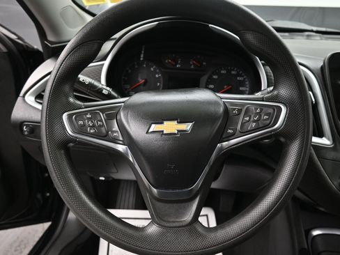 Used 2023 Chevrolet Malibu LT image 17