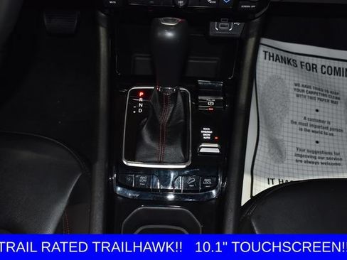 Used 2025 Jeep Compass Trailhawk AWD/4WD image 28