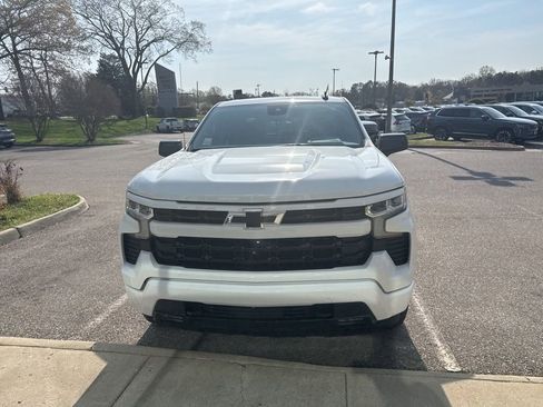 Used 2024 Chevrolet Silverado 1500 RST w/ Convenience Package II image 2