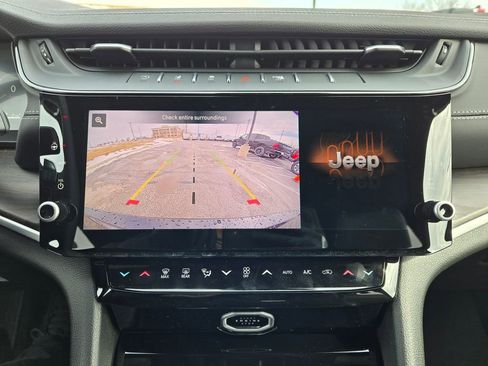 New 2026 Jeep Grand Cherokee L 4WD image 23