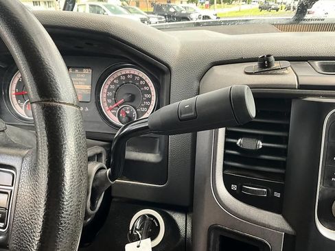 Used 2018 RAM 2500 Tradesman w/ Chrome Appearance Group AWD/4WD image 17
