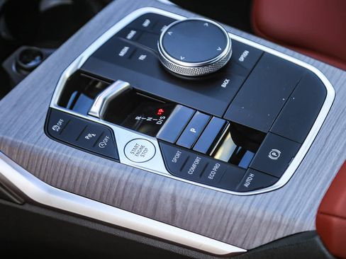 New 2026 BMW 330i Sedan w/ Convenience Package image 16