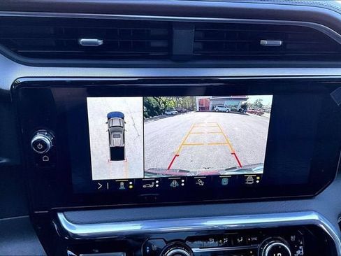 Used 2023 GMC Sierra 1500 Denali w/ Technology Package AWD/4WD image 24