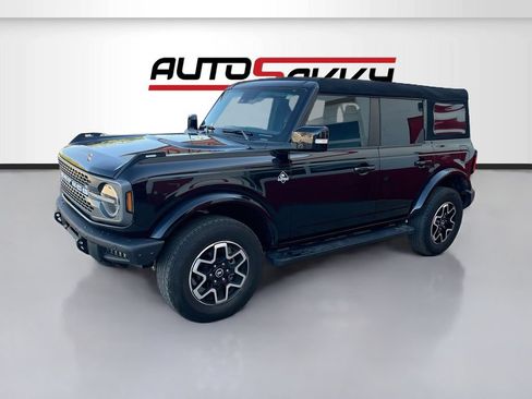 Used 2023 Ford Bronco Outer Banks AWD/4WD image 3