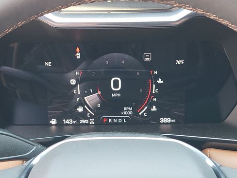 Used 2023 GMC Canyon AT4 w/ AT4 Premium Package AWD/4WD image 12