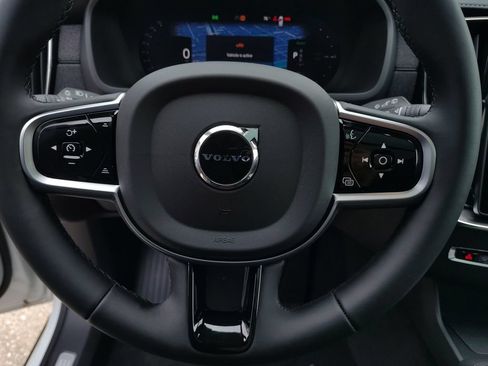 New 2026 Volvo XC90 T8 Plus w/ Protection Package Premier AWD/4WD image 21
