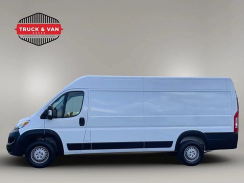 Used 2025 RAM ProMaster 3500 w/ Convenience Group FWD image 3