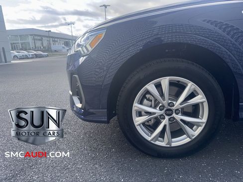 Certified 2025 Audi Q3 2.0T Premium Plus w/ Premium Plus Package image 30