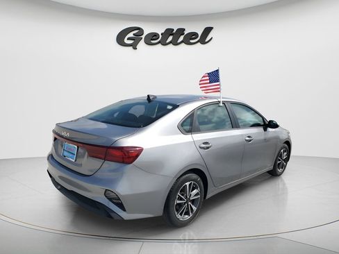 Used 2022 Kia Forte LXS FWD image 5