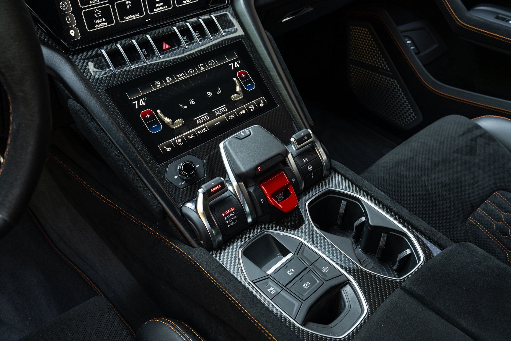 Used 2024 Lamborghini Urus Performante AWD/4WD image 42