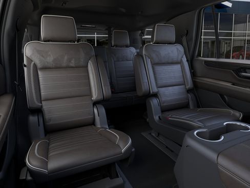 New 2026 GMC Yukon Denali Ultimate AWD/4WD image 17