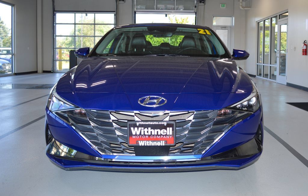 Used 2021 Hyundai Elantra Limited FWD image 2