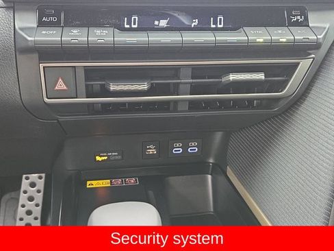 New 2026 Toyota Camry SE w/ Convenience Package FWD image 18