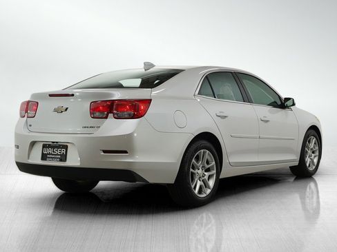Used 2015 Chevrolet Malibu LT image 5