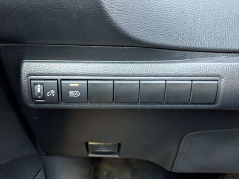 Used 2022 Toyota Corolla SE image 14