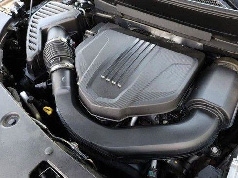Used 2025 Buick Enclave Sport Touring w/ Power Package FWD image 30