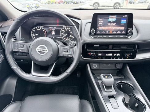 Certified 2021 Nissan Rogue SV w/ Premium Package image 12