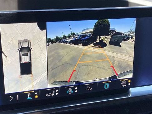 Used 2025 Chevrolet Silverado 2500 High Country w/ Technology Package AWD/4WD image 11