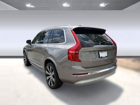 Used 2022 Volvo XC90 T6 Inscription w/ Lounge Package AWD/4WD image 3