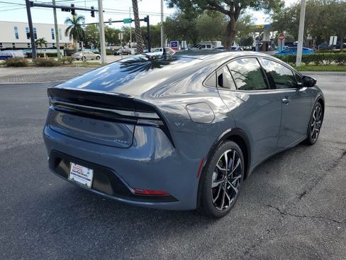 New 2026 Toyota Prius Plug-In Hybrid image 4