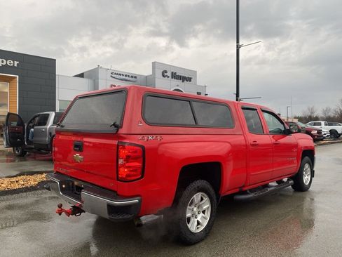 Used 2018 Chevrolet Silverado 1500 LT image 2